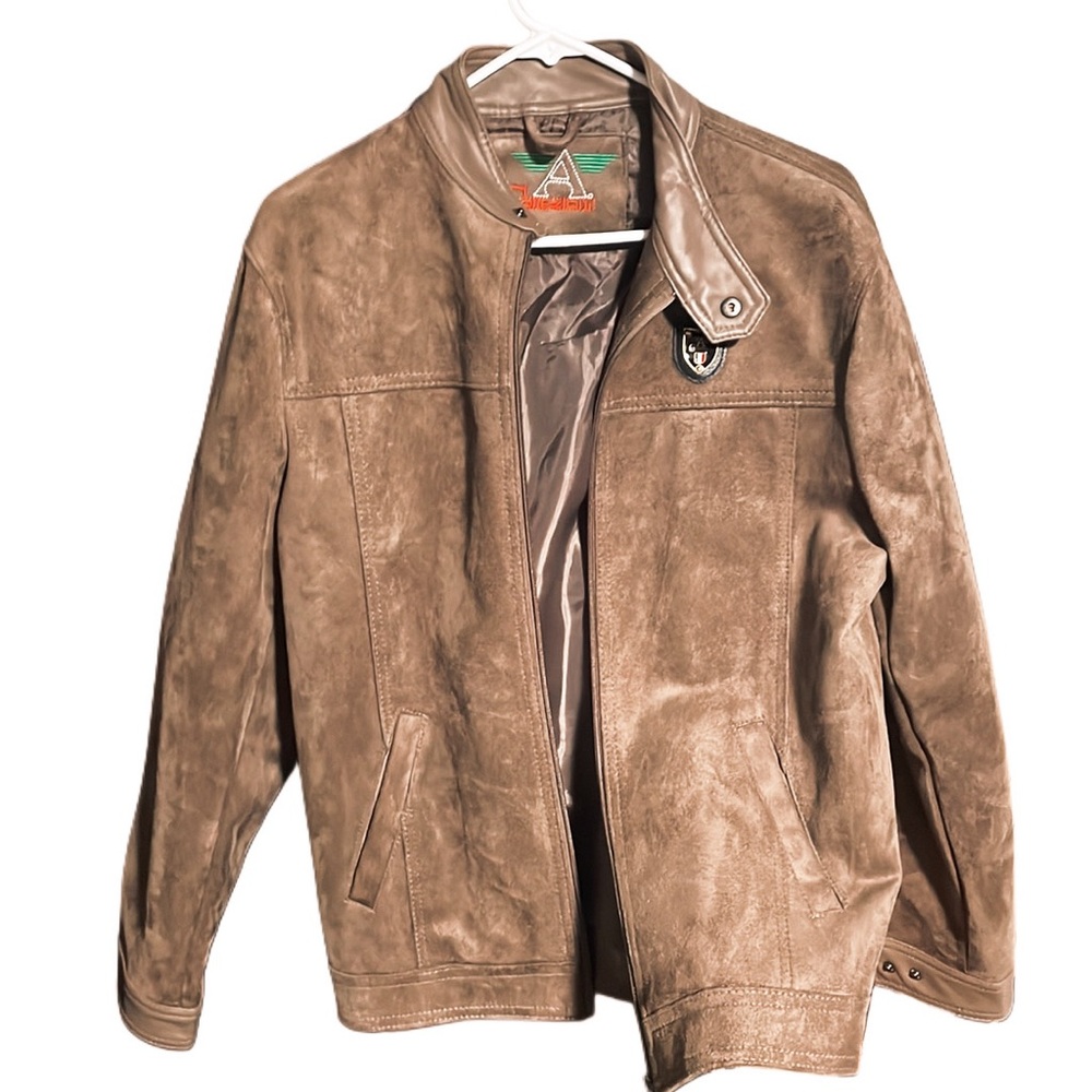 Men’s designer brown leather Armani Jacket. A COLLEZLONI Italian designer jacket